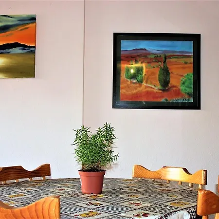 Heraclio 23 Apartment